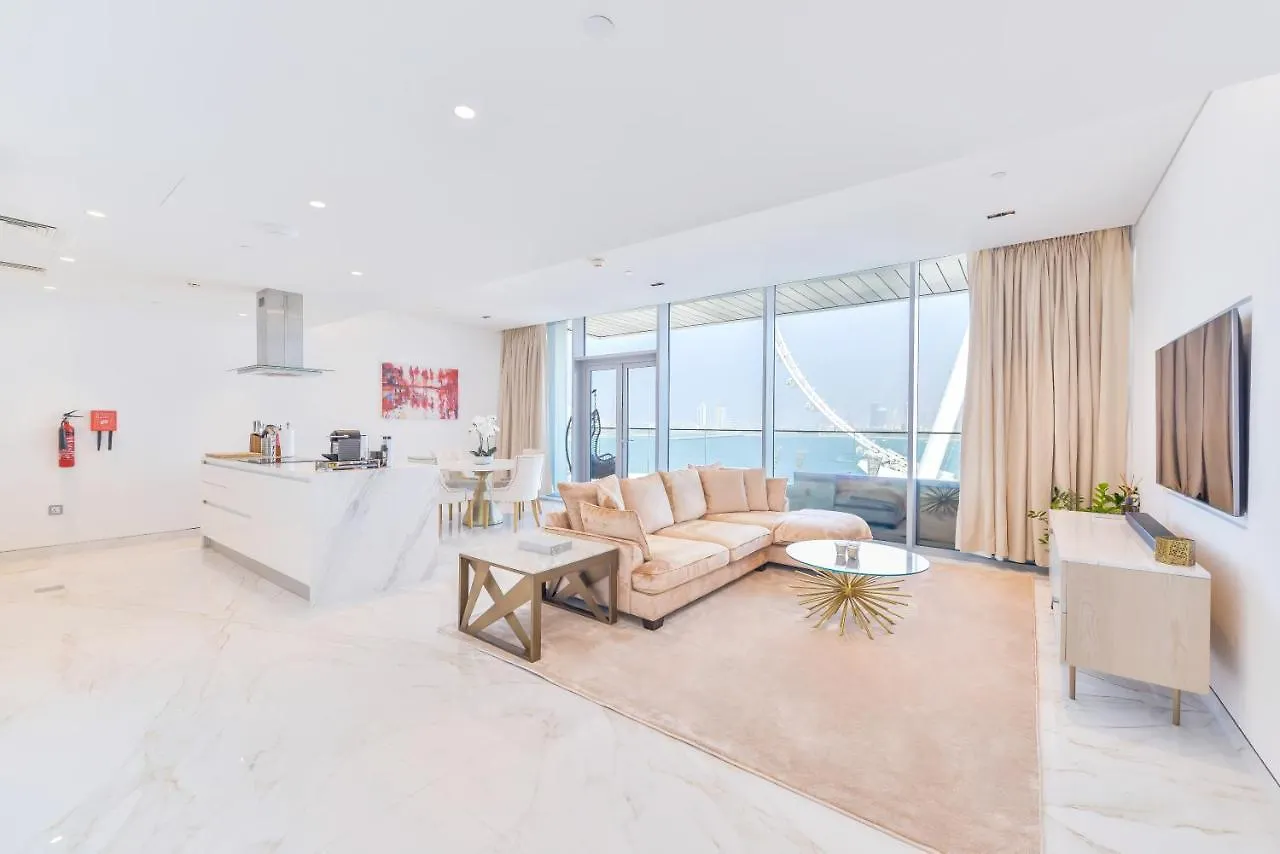 Luxury 2 Bedroom Beachfront Apt W Stunning Sea View Dubai