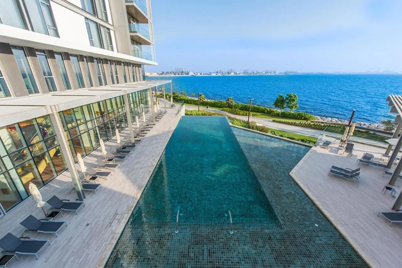 Luxury 2 Bedroom Beachfront Apt W Stunning Sea View Dubai